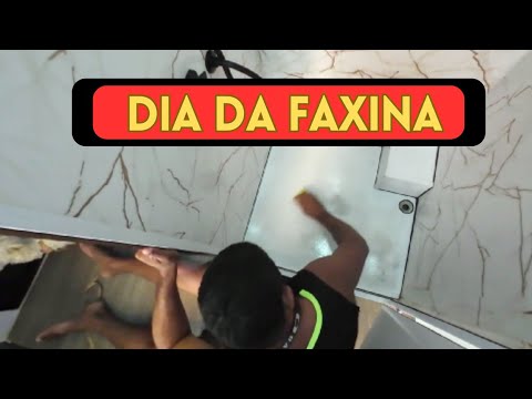 "MOTORHOME" Nobody shows this off while living on wheels! Cleaning day has arrived!