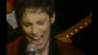 Annie Lennox -  Don&#39;t Let It Bring You Down -  live