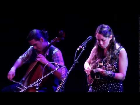 Sarah Jarosz - "Mansinneedof"