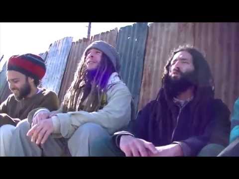 Mosiah - Rumores ft. Ras Shanti | Official Music Video