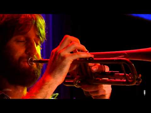 eTown Finale with Frazey Ford & Xavier Rudd- Time After Time (eTown webisode #835)