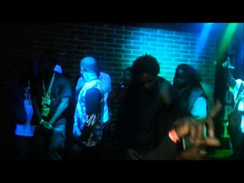Dwella Boy Skeezie ft Lil Bra Performing From Tha Bottom Live