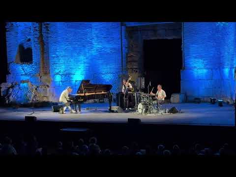 Viterbo - 14/08/2025 Bollani Danish trio - Impressioni di Settembre 