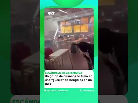 "Guerra" de bengalas en un aula