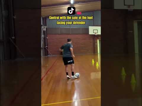 LEARN HOW TO SHOOT IN FUTSAL | DETAILS