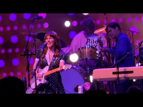 Rilo Kiley closing their incredible Seattle show with Pictures of Success - May 24, 2025