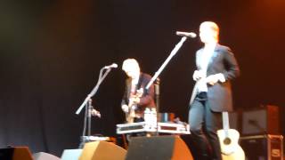 Suzanne Vega - Don&#39;t Uncork What You Can&#39;t Contain 18.10.2013 live @Arena Club in Moscow