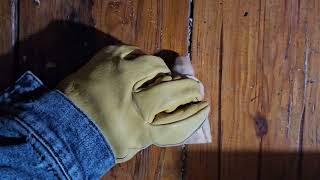 How to carve a Santa Claus, the easy way.