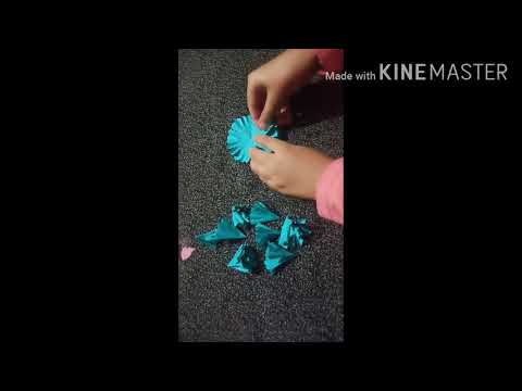 How to make a flower with origami paper.