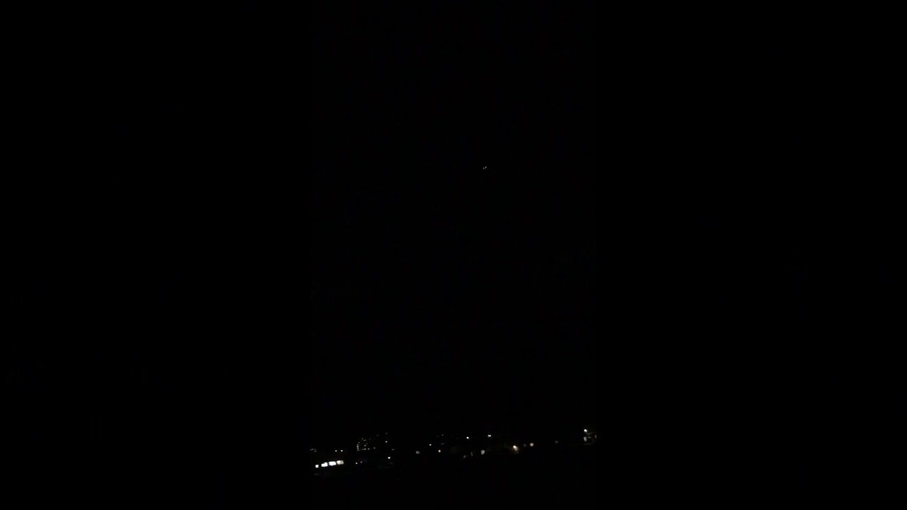 やっぱり昨日も飛んできた飛行物体！東岡山の上空にこんなに飛行機は飛びません〜！U FＯじゃぁないんならいったいこれは何❓❓