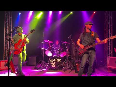 Jeans 👖 with a Jean Jacket - Batbox Live at The High Dive 7/9/2022