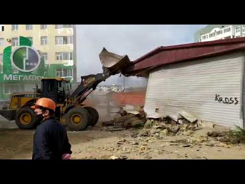 ВИДЕО. По решению суда в Якутске снесли незаконное строение
