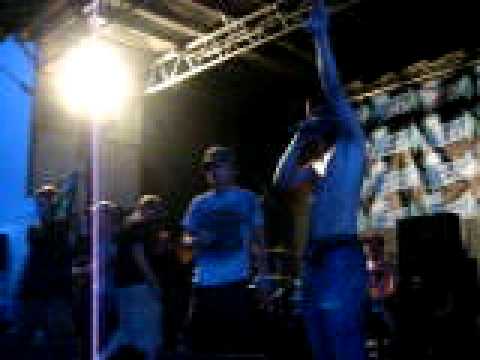 Quarashi performing Baseline, Warped Tour Orlando 2002