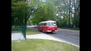 preview picture of video 'Przyjazd autobusu Jelcz 043 na przystanek pętli Jelitkowo - Majówka z Tramwajem'