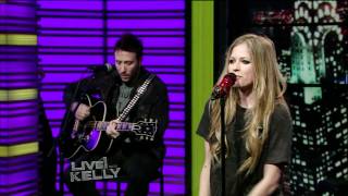 Download lagu Avril Lavigne - Smile @ Live! With Kelly mp3