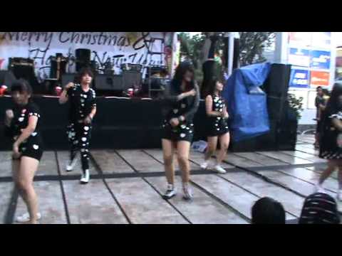 Victory (F(x) cover dance) @ pasteur hyper point 31 Des 2011