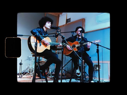 Batu Akdeniz & Umut Er - Sevgisizlik (Akustik)