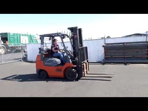 Local Business Retirement Auction: Lot 500: 2010 Toyota Forklift