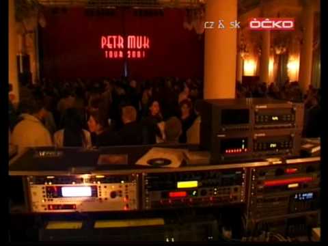 Petr Muk - Stoupám ti do hlavy