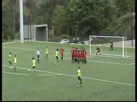 Zezinho - Defesa/Ala Esquerdo - 23 anos - formação VSC