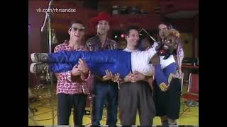 The Red Hot Chili Peppers &amp; George Clinton in the studio - message for TV (April 24, 1985)