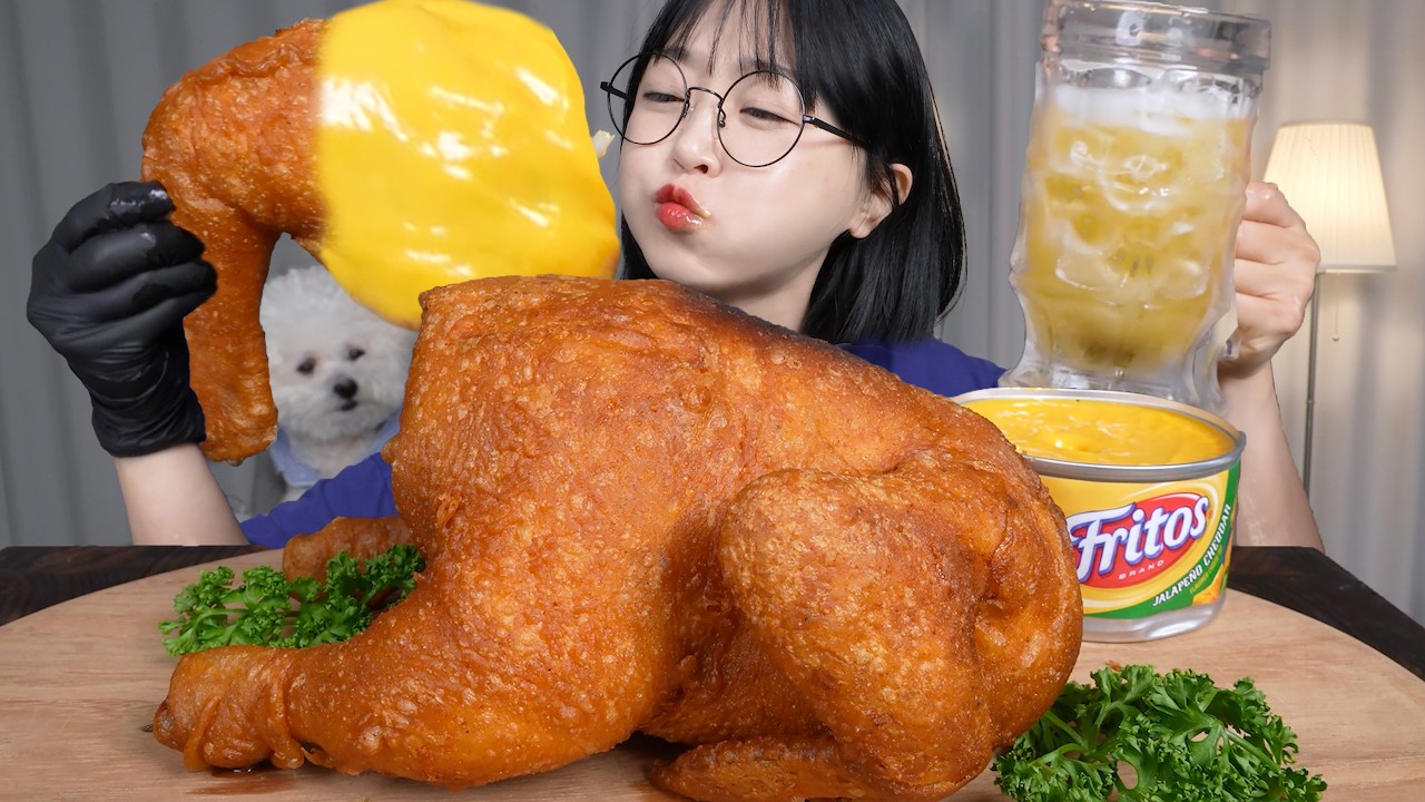 갓 튀긴 통닭 한입에 맥주가 술술 들어갑니다🍗🍺Whole Fried Chicken & Cold Beer Mukbang ASMR