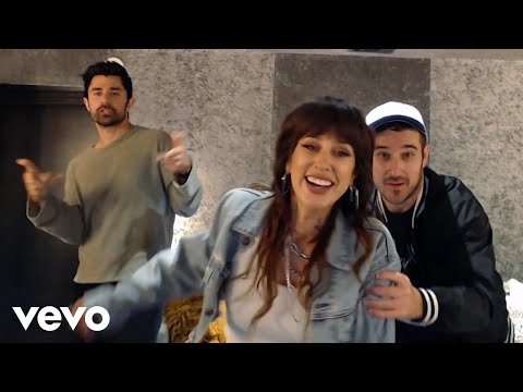 The Cataracs, DEV - Make Ya Body Whistle (Official Visualizer)