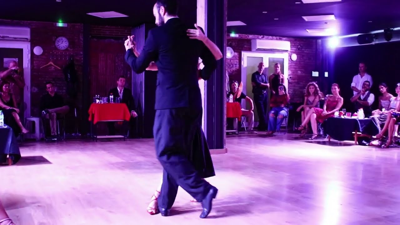 Pablo Rodríguez y Cecilia Berra - Cuatro Compases - Orq. R.Tanturi y Alberto Castillo