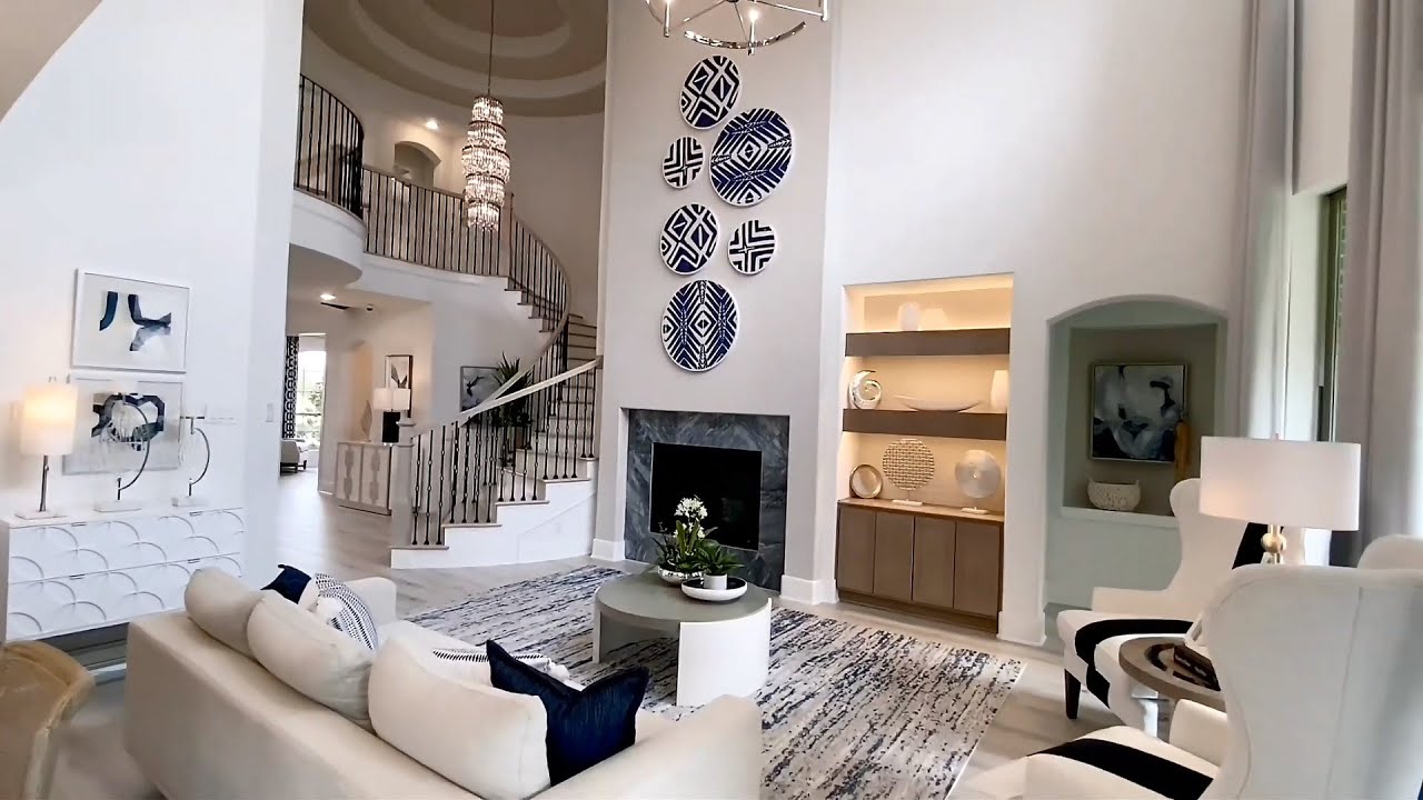 RUMAH MEWAH 12X17 meter dua lantai gaya klasik eropa