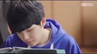 Download lagu Suga BTS playing Piano mp3