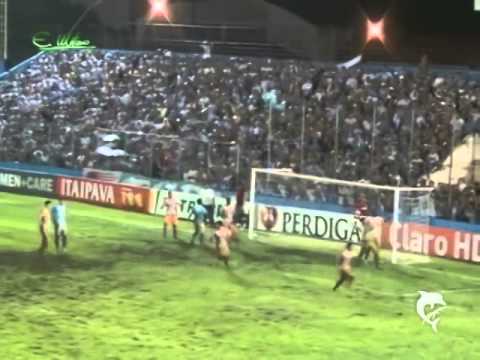 Melhores momentos do goleiro Roger Paranhos.