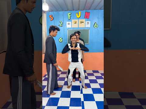 स्कूल में Funny Dance 😮🤣|| #shortsfeed #school #vikassir #shorts #viral #dance #music #funny #monu
