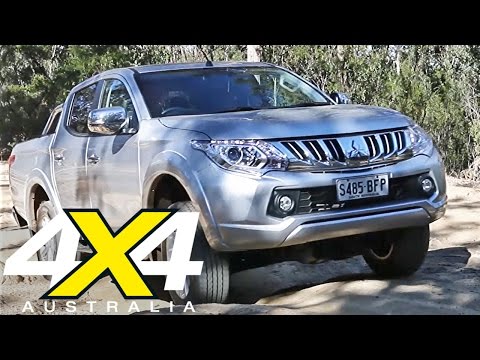 Harga Dan Promo Mitsubishi Triton 2020 Simulasi Kredit Cicilan