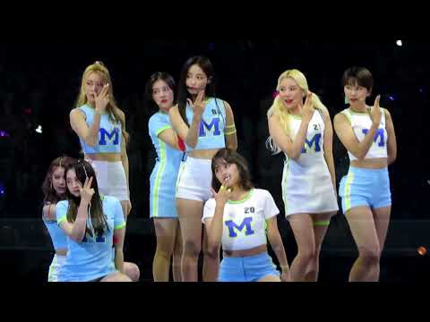 KCON18LA Concert Day 1 - Momoland (Baam + talk + Bboom Bboom) JOOE CLOSEUP AT THE END