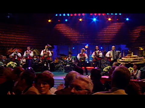 Tiroler Spatzen - Gottlieb Weißbacher Hit-Medley (Musikantenstadl 2004 Passau)