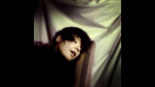 BJORK SO BROKEN (B-SIDE VERSION)