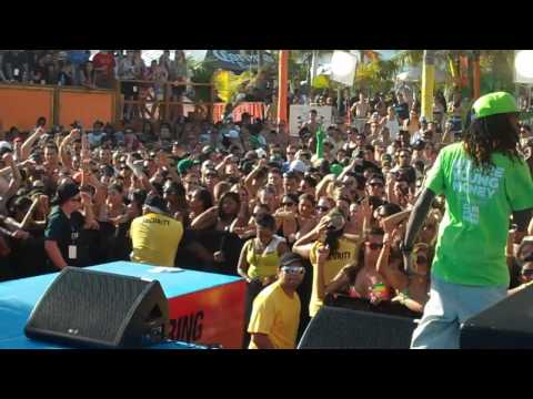 LIL CHUCKEE AND YOUNG MONEY ENT AT MTV'S SPRING BREAK 2010