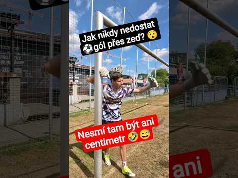 Tuhle ⚽zeď nikdo neprostřelí! 😯 Hlavně neodfláknout stavbu! 😅🤣