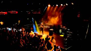 Jared Evan - Charlie Brown Live