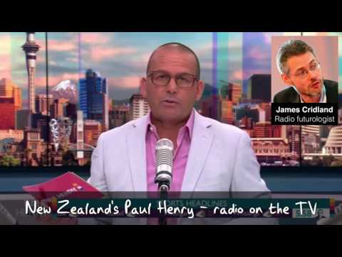ニュージーランドのポール・ヘンリー - テレビのラジオ (New Zealand's Paul Henry - radio on the TV)