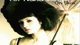 Bài hát Alone In Our Castle - Nghệ sĩ trình bày Olivia Lufkin