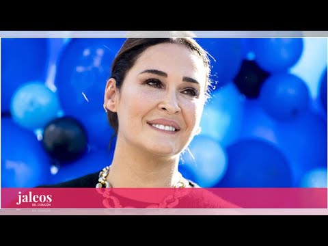 Imágenes del día: Vicky Martín Berrocal muestra su cena pero todos se fijan en lo que hay al fondo