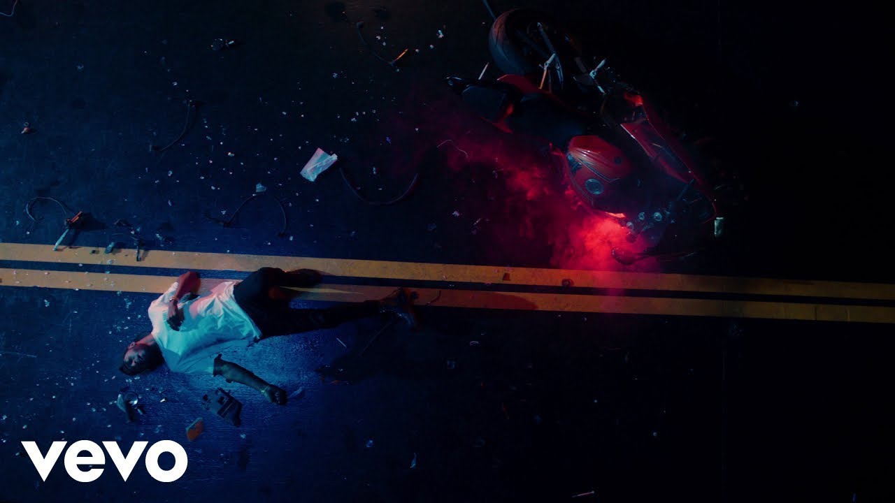 6LACK – ”Switch”