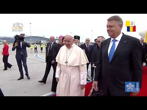 Accueil officiel du pape François en Roumanie.