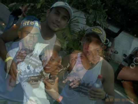 "SO DE SACANAGEM A FESTA"