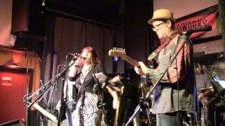 The Bait and Switch Blues Band with James Moseley and Carrie Souza in 12/2015 - full show