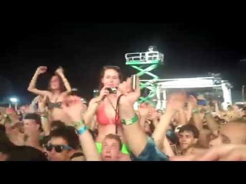 David Guetta Best Moments PART 1@ Ultra Music Festival 2011 (720p HD!)
