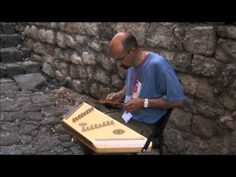 Hammered dulcimer ! Beautiful instrument made and music performed by Claude Bertrand Video