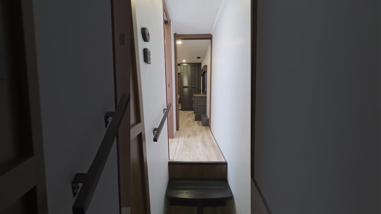 2026 Keystone RV Montana High Country 300RK FIFTH WHEEL