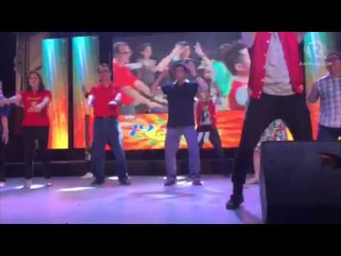 Duterte dances the '2:30' dance craze